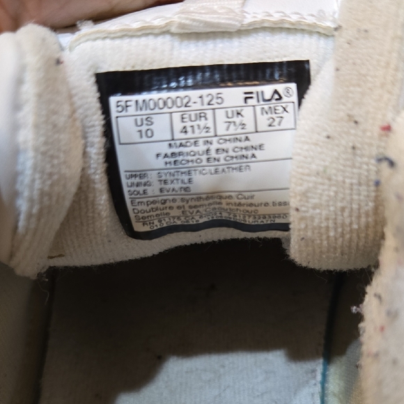 Fila Off-White Athletic Shoes - Picture 5 of 5